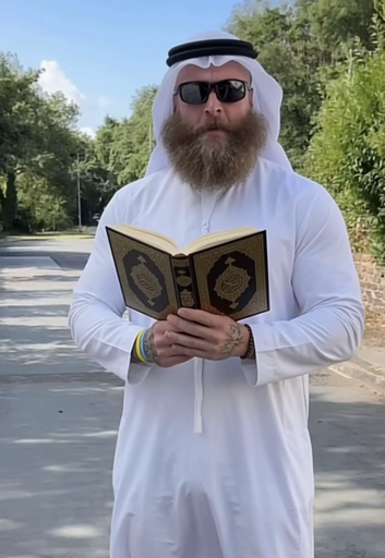 Reading in a Thobe