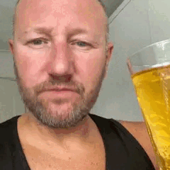 Pint Selfie