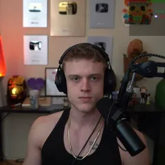 Streamer Stare